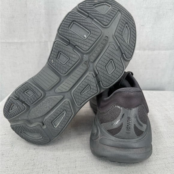 Hoka One One Bondi 9 Triple Black 1162011-BBLC Women’s Running Sneakers sz 8B - Picture 4 of 8